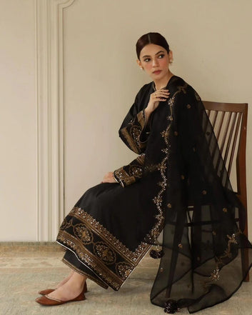 Embroidered Lawn 3Pc